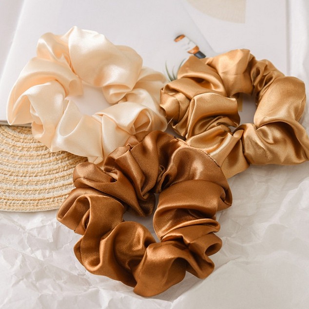 Trend scrunchie motif