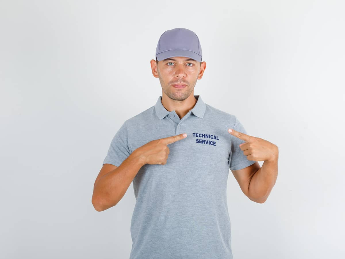 Kenapa Banyak yang Memilih Polo Shirt untuk Seragam