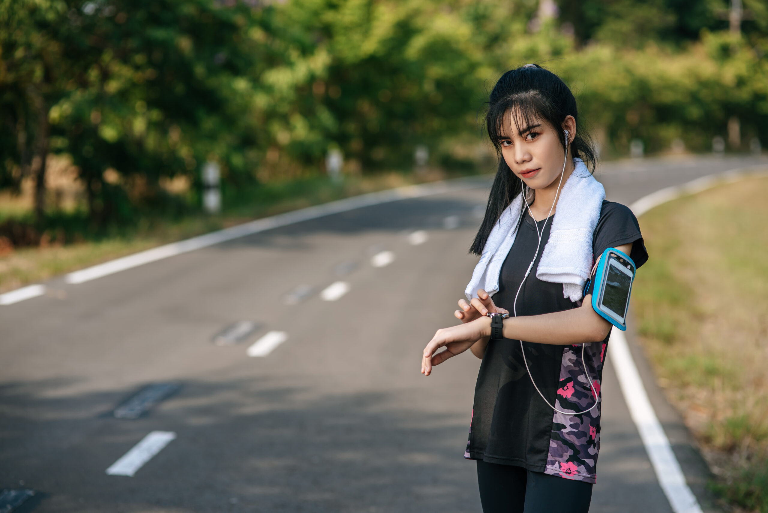 baju olahraga wanita